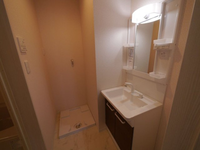 【洗面所】 | ラトゥール吉塚 | 別号室の写真になります。現況優先。