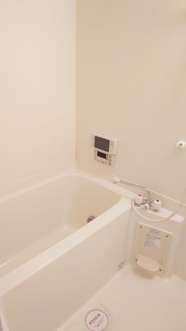 ルネス荒木一番館【キャッシュバック対象物件】の浴室|日々の暮らしに欠かせないお風呂です