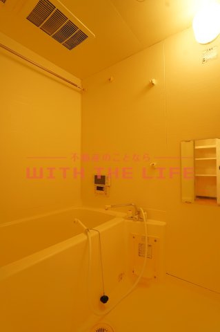 ルネス荒木一番館【キャッシュバック対象物件】の浴室|落ち着いた空間のお風呂です