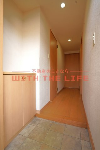 ルネス荒木一番館【キャッシュバック対象物件】の玄関|ゆったりとした玄関です