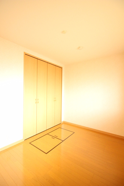 ルネス荒木一番館【キャッシュバック対象物件】の洋室|スタンダードな洋室です