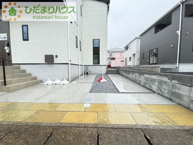 上尾市井戸木　新築未入居物件　ルシェール　Bの駐車場|カースペース1台駐車可能
