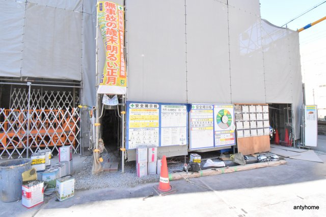 セレニテ西中島アリア弐番館　仲介手数料無料のエントランス