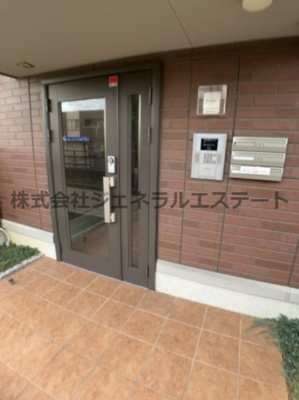 【エントランス】 | ヴィラ　ウィスタリア