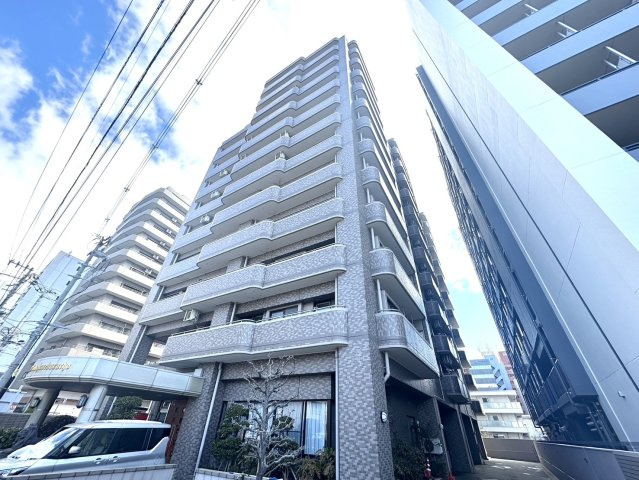 ライオンズマンション支倉丁の外観