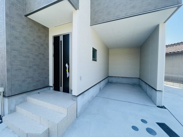 FIRSTTOWN第1中川区本前田町｜名古屋市の戸建ならホームアップの駐車場|ビルトインガレージ