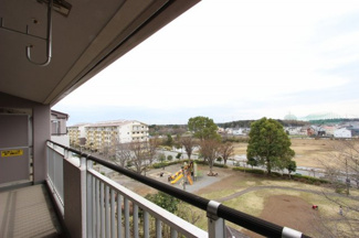 【展望】 | 南側バルコニー全面が公園・5階部分につき、眺望良好です！