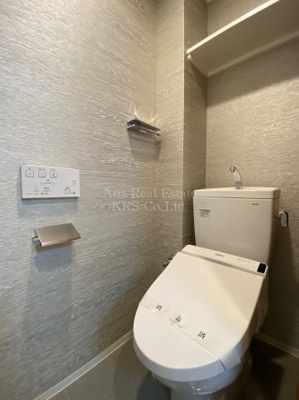 【トイレ】 | ファーストステージ京町堀レジデンス | 冬場での使用や清潔好きの方にうれしい温水洗浄便座♪