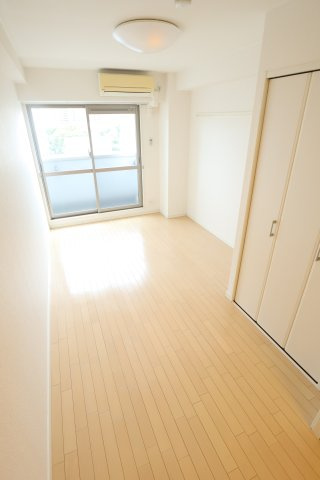 大阪市都島区都島本通３丁目の賃貸マンションの寝室