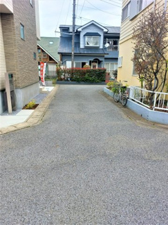 【前面道路含む現地写真】