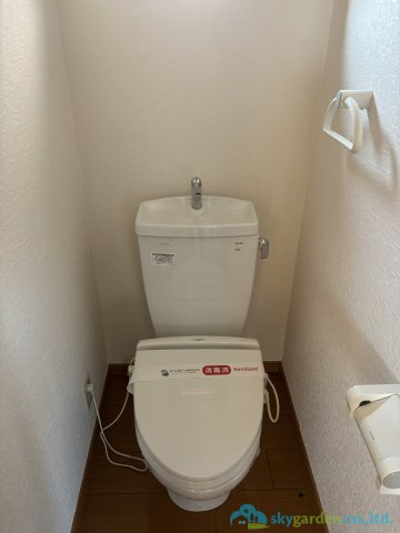 伊勢原市高森2丁目　中古戸建のトイレ