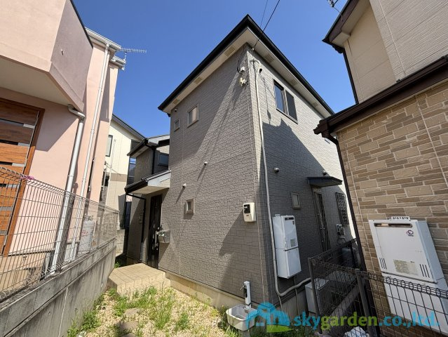 伊勢原市高森2丁目　中古戸建