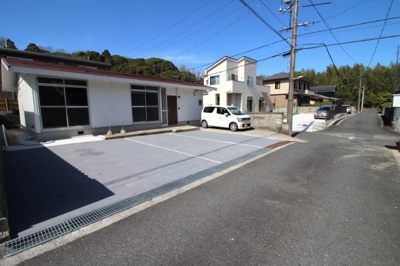 【前面道路含む現地写真】 | 山陽小野田市　緑が丘　平屋建