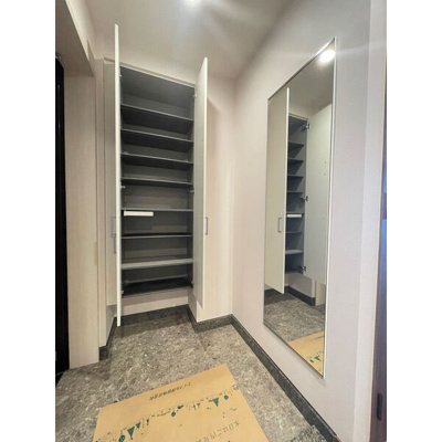 【玄関】 | セントリビエ香椎駅前 | 別号室の写真になります。現況優先。