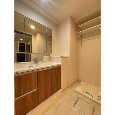 【洗面所】 | セントリビエ香椎駅前 | 別号室の写真になります。現況優先。