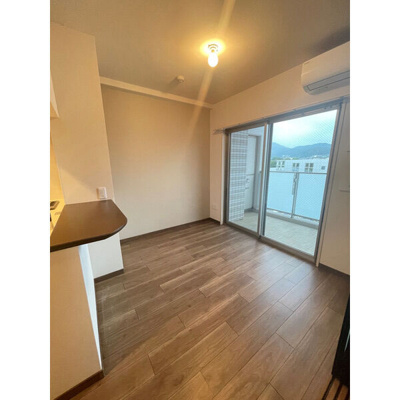 【バルコニー】 | セントリビエ香椎駅前 | 別号室の写真になります。現況優先。
