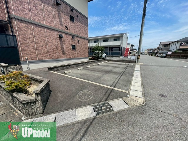 グリーンシャトーの駐車場
