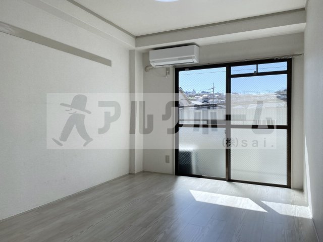 ビスタハイツ西村の居間・リビング