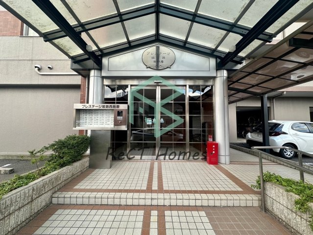 姫路市飾磨区今在家４丁目の賃貸マンションのエントランス