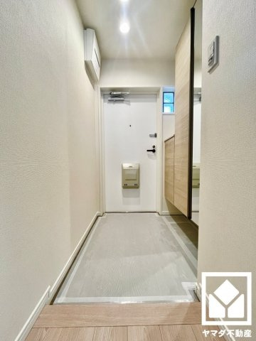 ユニライフ宇治木幡の玄関