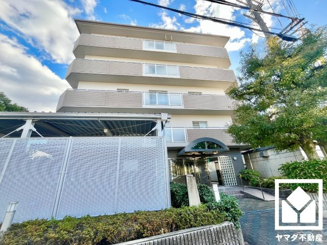 ユニライフ宇治木幡の外観