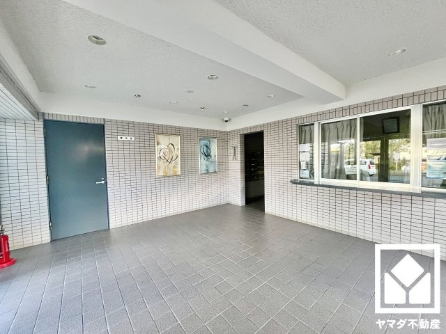 ユニライフ宇治木幡のエントランス