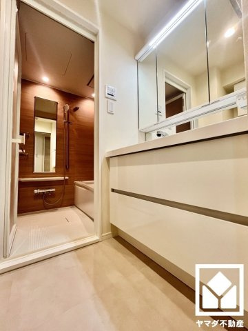 ユニライフ宇治木幡の洗面所