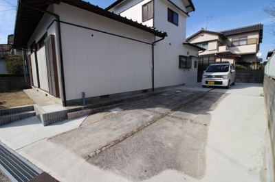 【駐車場】 | 宇部市厚南北二丁目　中古二階建