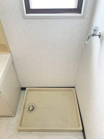 第二浅野マンションの設備|室内洗濯機置場
