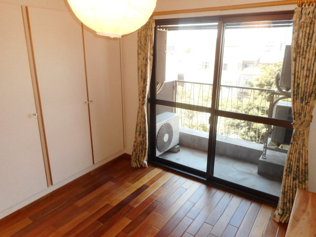 【内装】 | ユトリロ新川 | 4.5帖洋室
（※画像はイメージです、現況優先となります）