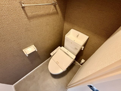 【トイレ】 | カンフリエ　イースト
