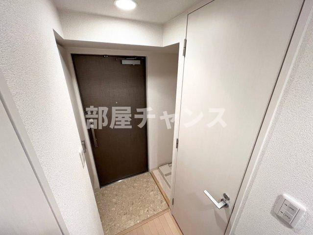 ルクレ新栄レジデンスの玄関