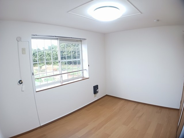 グリーンガーデンⅡの寝室