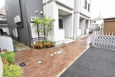 【エントランス】 | サニープレイス岩田