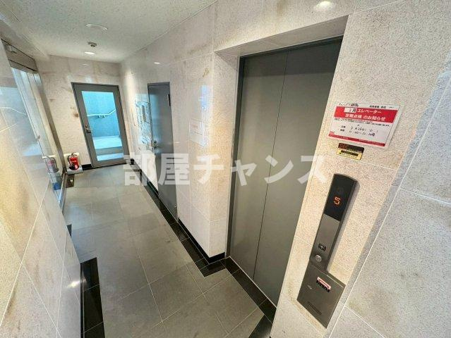 キャノンピア鶴舞のロビー