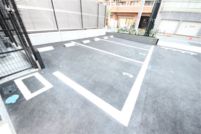 【駐車場】 | コンフォリア・リヴ新大阪Q