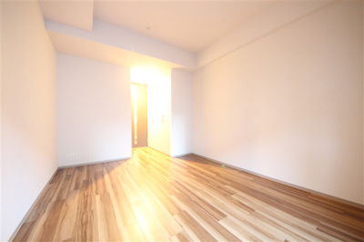 【居間・リビング】 | コンフォリア・リヴ新大阪Q