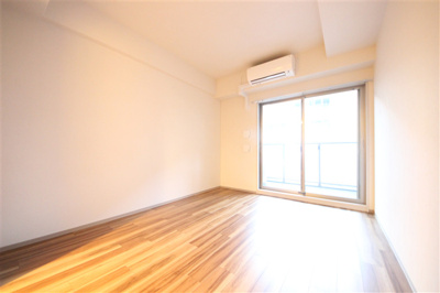 【居間・リビング】 | コンフォリア・リヴ新大阪Q