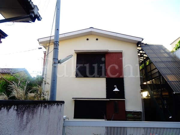 日の出荘の外観