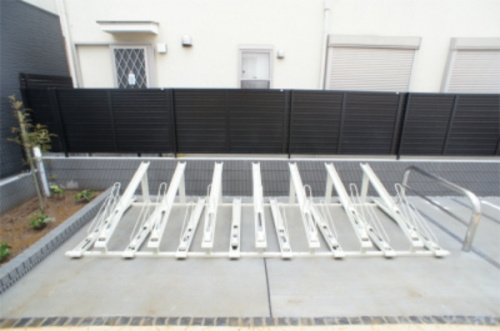 リブリ・ル・シェノンの駐車場