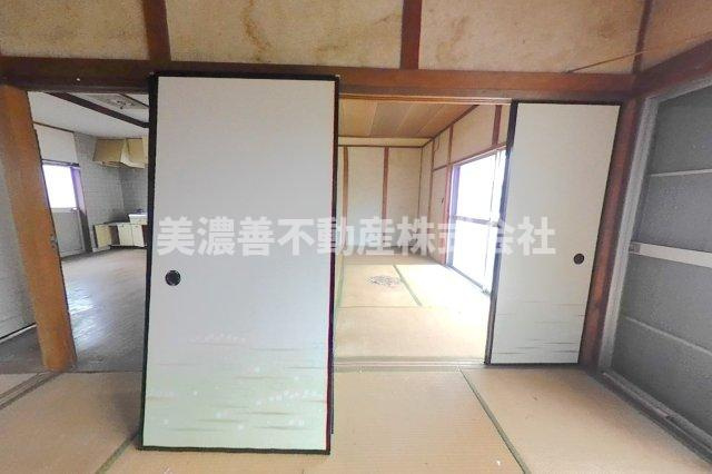 ６１５６３　岐阜市日置江中古戸建ての和室