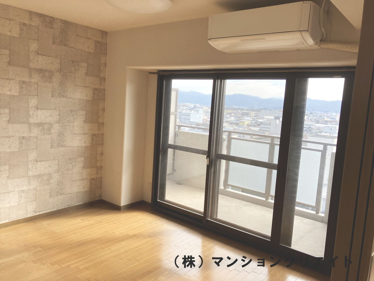 サーパス木田町(投資)の居間・リビング