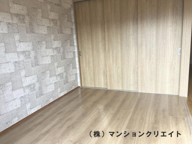 サーパス木田町(投資)の洋室