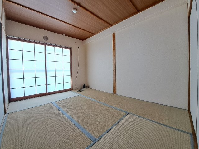 若草ハイツの和室