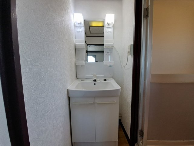 若草ハイツの洗面所