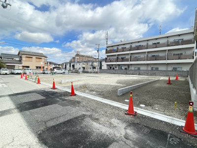 【前面道路含む現地写真】 | ブーケタウン 松原市田井城Ⅱ（5号地） | 4号地(119.85㎡)　5号地(96.46㎡)