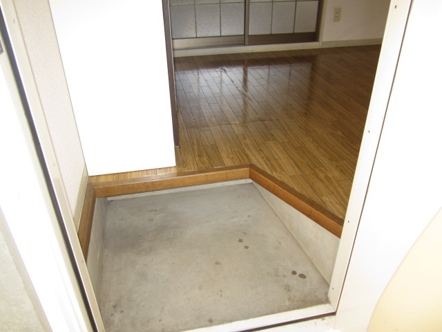 【玄関】 | エコーハイツ宮崎 | シンプルで使いやすい玄関です