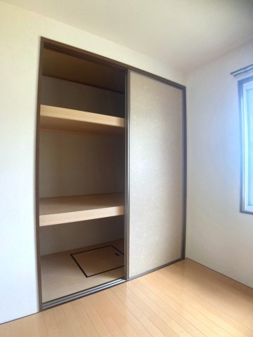 エス・フラットの収納