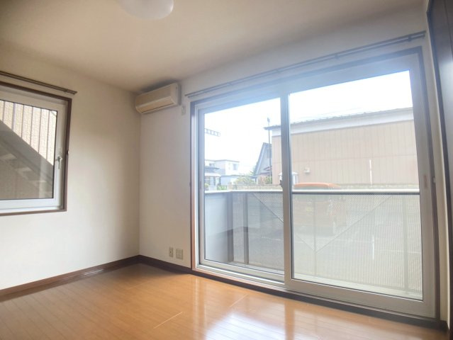 エス・フラットの居間・リビング