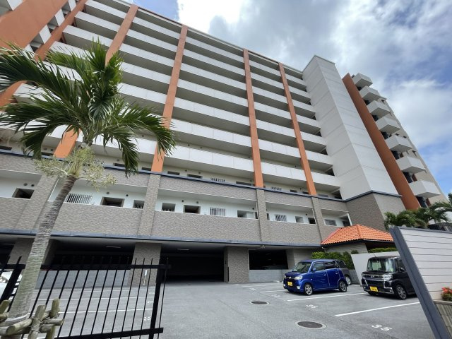 パークナードライカムシティの外観